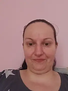 BustyLadyAlma live XXX chat