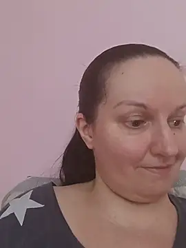 Živý XXX chat BustyLadyAlma