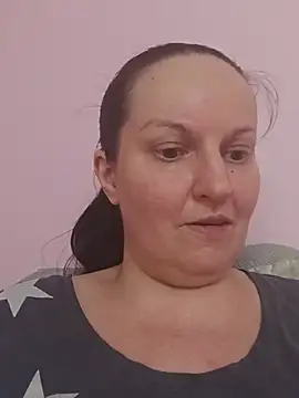 BustyLadyAlma Adlı Modelin Canlı XXX Sohbeti