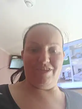 BustyLadyAlma – Naživo XXX chat