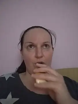 Živý XXX chat BustyLadyAlma