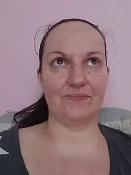 BustyLadyAlma – Live XXX-chat