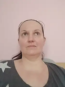 Chat XXX en directo de BustyLadyAlma