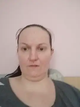 BustyLadyAlma Adlı Modelin Canlı XXX Sohbeti