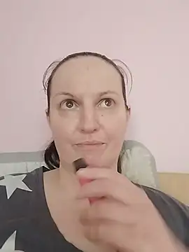 Czat XXX na żywo – BustyLadyAlma