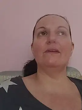 Chat +18 de BustyLadyAlma ao vivo