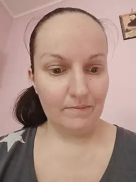 Živý XXX chat BustyLadyAlma