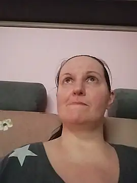 Chat XXX en directo de BustyLadyAlma