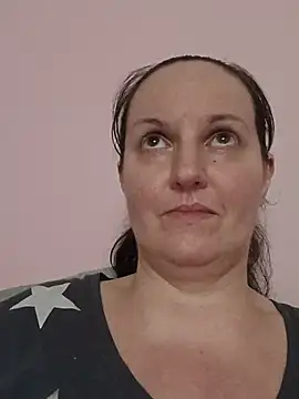 BustyLadyAlma Webcam show
