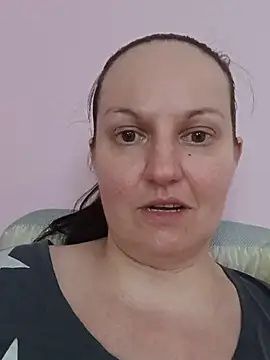 BustyLadyAlma's Webcam Show