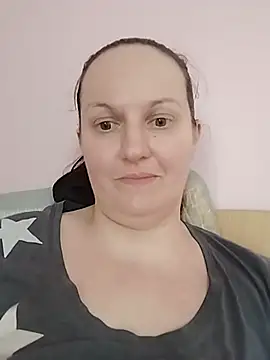 Chatroom XXX en direct de BustyLadyAlma
