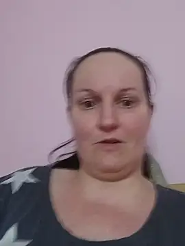 BustyLadyAlma Adlı Modelin Canlı XXX Sohbeti