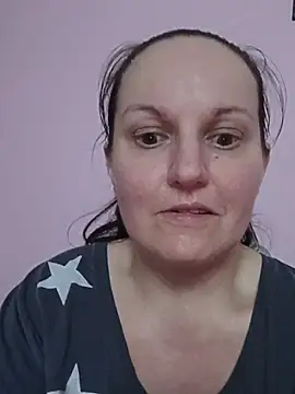 BustyLadyAlma Chat XXX in diretta