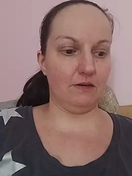 BustyLadyAlma Webcam show