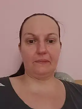 Sala de chat ao vivo de BustyLadyAlma