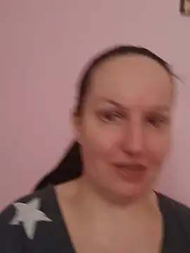 Živá chatovací místnost BustyLadyAlma