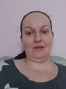 دردشة BustyLadyAlma الجنسية المباشرة
