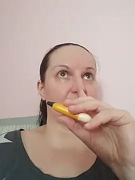 BustyLadyAlma's Webcam Show