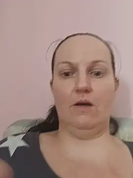 BustyLadyAlma Webcam show