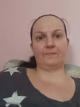BustyLadyAlma live XXX chat