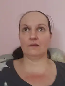 دردشة BustyLadyAlma الجنسية المباشرة