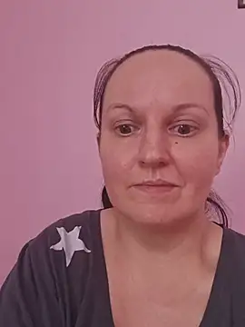 BustyLadyAlma Webcam show