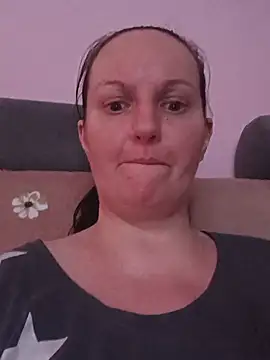 BustyLadyAlma Webcam show