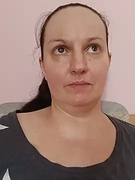 BustyLadyAlma Chat XXX in diretta
