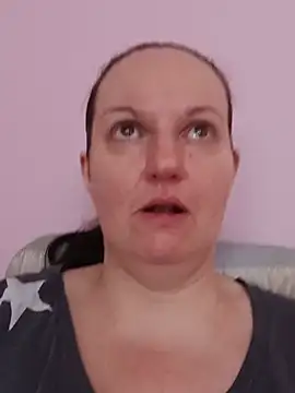 BustyLadyAlma's Webcam Show