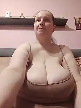 BustyLadyAlma Chat XXX live