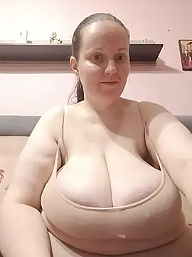 Chat XXX ao vivo de BustyLadyAlma