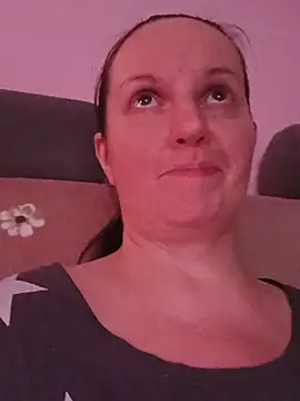 BustyLadyAlma's Webcam Show