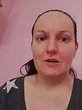 BustyLadyAlma Chat XXX live