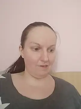 BustyLadyAlman Webbikameraesitys