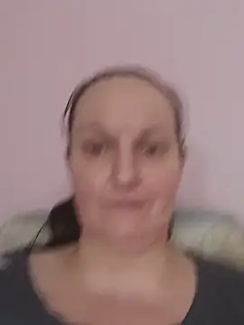 Chatroom XXX en direct de BustyLadyAlma