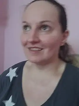 BustyLadyAlma Adlı Modelin Canlı XXX Sohbeti