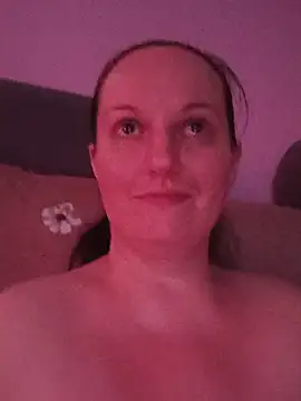 Webkamerová show BustyLadyAlma