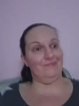 BustyLadyAlma Webcam Show