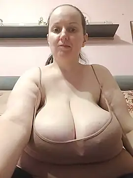 BustyLadyAlma Live XXX-Chat