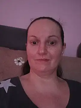 BustyLadyAlma Webcamshow