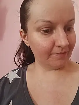 XXX chat uživo modela BustyLadyAlma