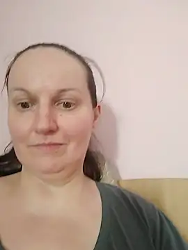Živý XXX chat BustyLadyAlma