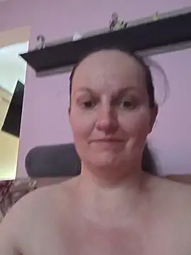 BustyLadyAlma Chat XXX in diretta