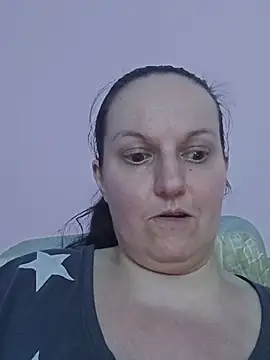 BustyLadyAlma's Webcam Show