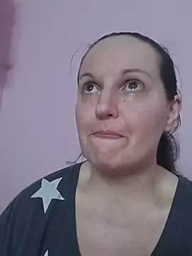 Živý XXX chat BustyLadyAlma