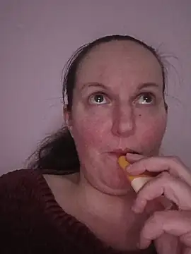 Вебкам-шоу BustyLadyAlma