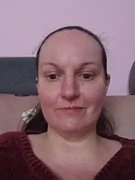 BustyLadyAlma Webcam-Show