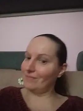 BustyLadyAlma's Live XXX Chat