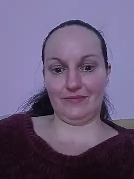 Chatroom XXX en direct de BustyLadyAlma