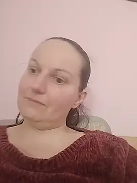BustyLadyAlma 现场XXX聊天